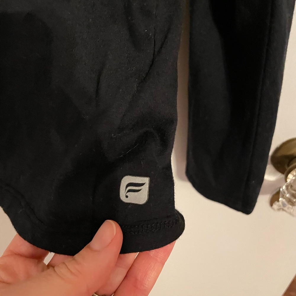 Fabletics long sleeved - Picture 3 of 3